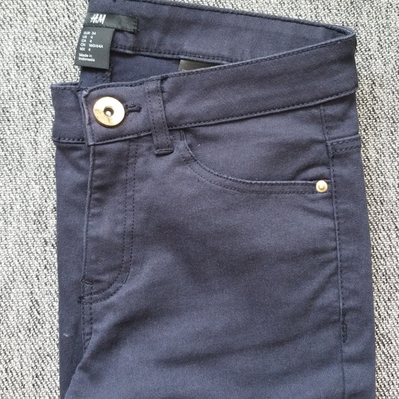H&M Skinny Jeans - Picture 2 of 7